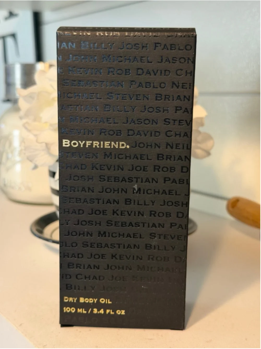 NIB Niche Kate Walsh Boyfriend Dry Body Oil Spray